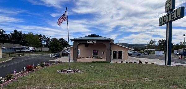 Ozark Inn image 3