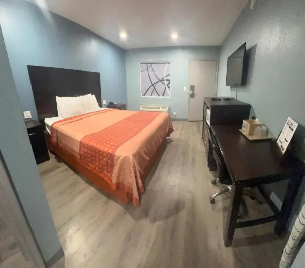 Ozark Inn 10